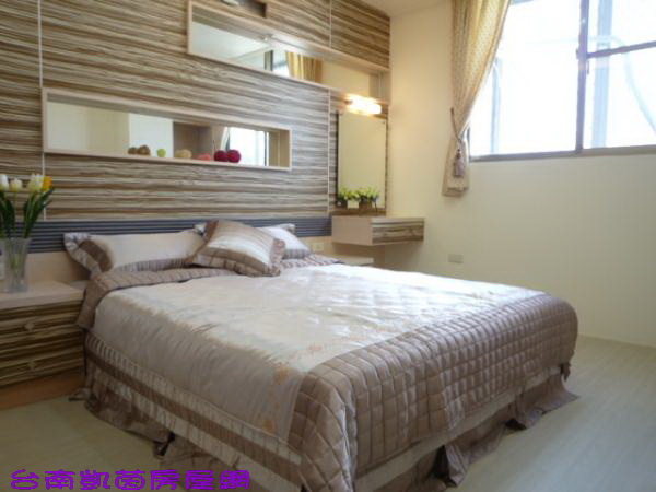 (((台南凱茵房屋網)))五王國小～明亮溫馨２大房（名廈園）  - 20090712020138_335642500.jpg(圖)