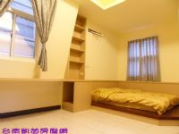 (((台南凱茵房屋網)))新天地～豪華亮麗５大房中庭別墅（依莎貝爾）_圖片(4)