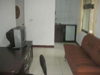 中壢租屋。$6000 復華街.套房.附流理台.沙發.只剩一間.包水費網路第四台.近中壢工業區.家樂福.日月光內壢廠.房東人很好喔~歡迎快來電洽詢.0987822727 劉先生_圖片(2)