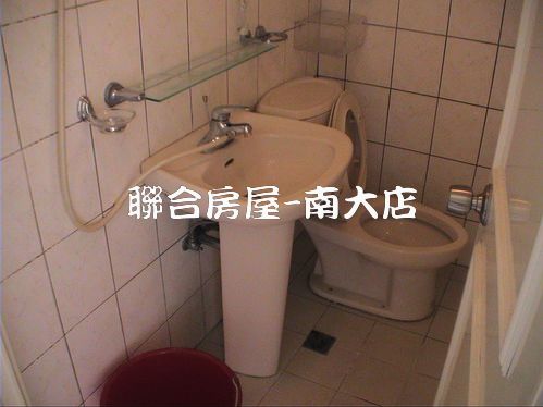  租明湖路挑戰最低價華廈 月租10000 - 20100208232139_643112796.JPG(圖)