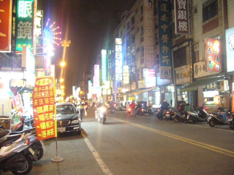 高雄醫學院十全商圈黃金店面出租 - 20100204125004_260213017.JPG(圖)