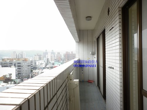 桃園買屋快樂購!桃園前站文化學院大套房,生活機能便利,採光超好,可格兩房,才賣398萬是投資當房東的最佳選擇  - 20130108201637_647535421.jpg(圖)