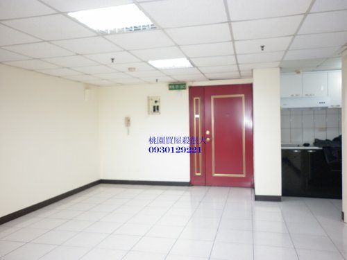 桃園買屋快樂購!桃園前站文化學院大套房,生活機能便利,採光超好,可格兩房,才賣398萬是投資當房東的最佳選擇  - 20130108201637_647548359.jpg(圖)