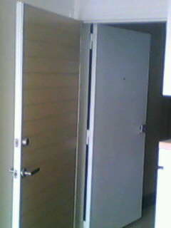 專業鐵工、不銹鋼門窗、鐵門、鐵窗、雨棚、欄杆、花架、玻璃屋 - 20100404182527_378805734.jpg(圖)