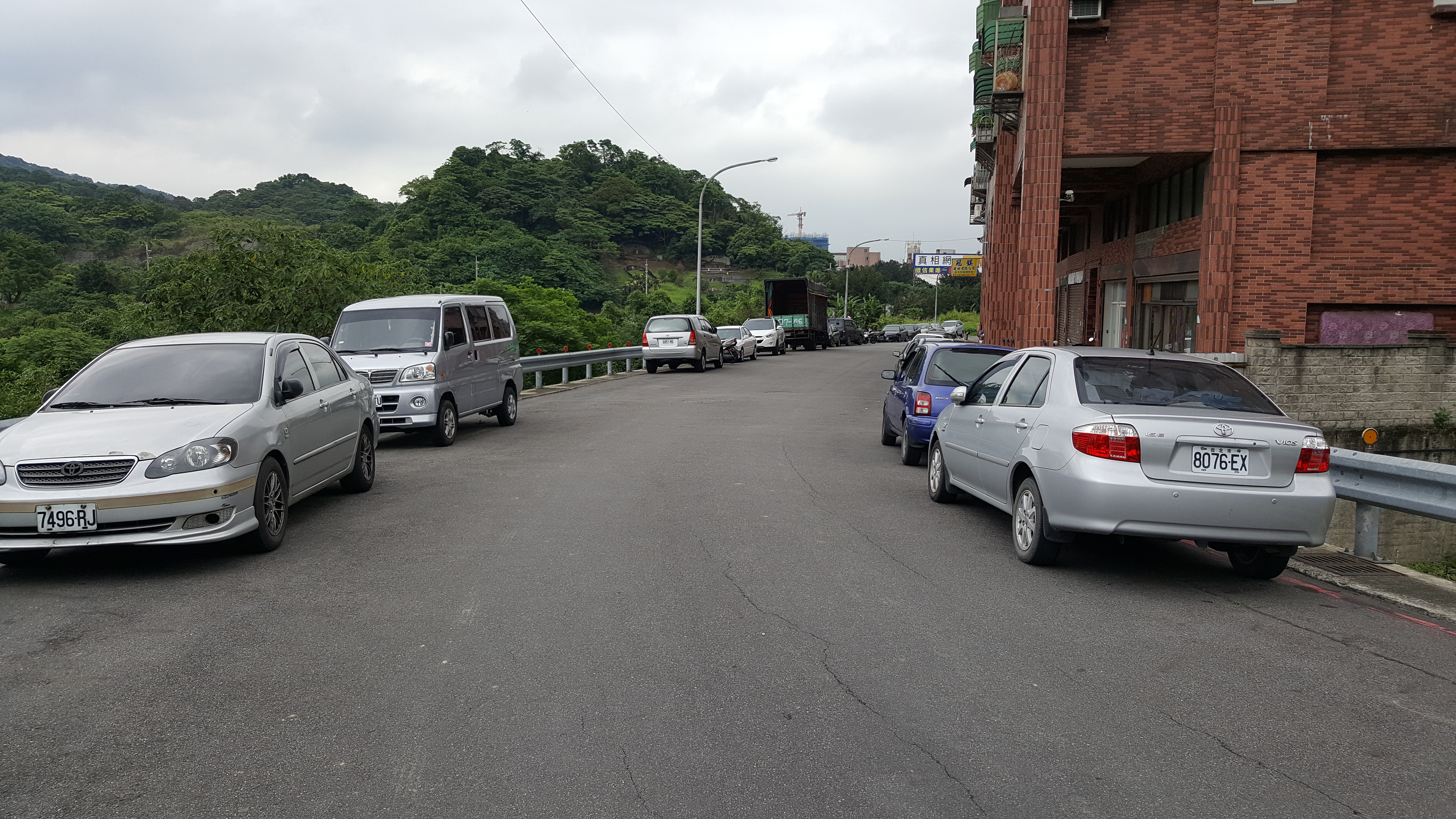 ＊～鶯歌區　鶯桃路~~鶯歌㊣１０米路旁建地==土地總坪數：１４７坪、前後臨路、每坪單價： ２８萬、交通便捷～＊ - 20160524150016-73420979.jpg(圖)