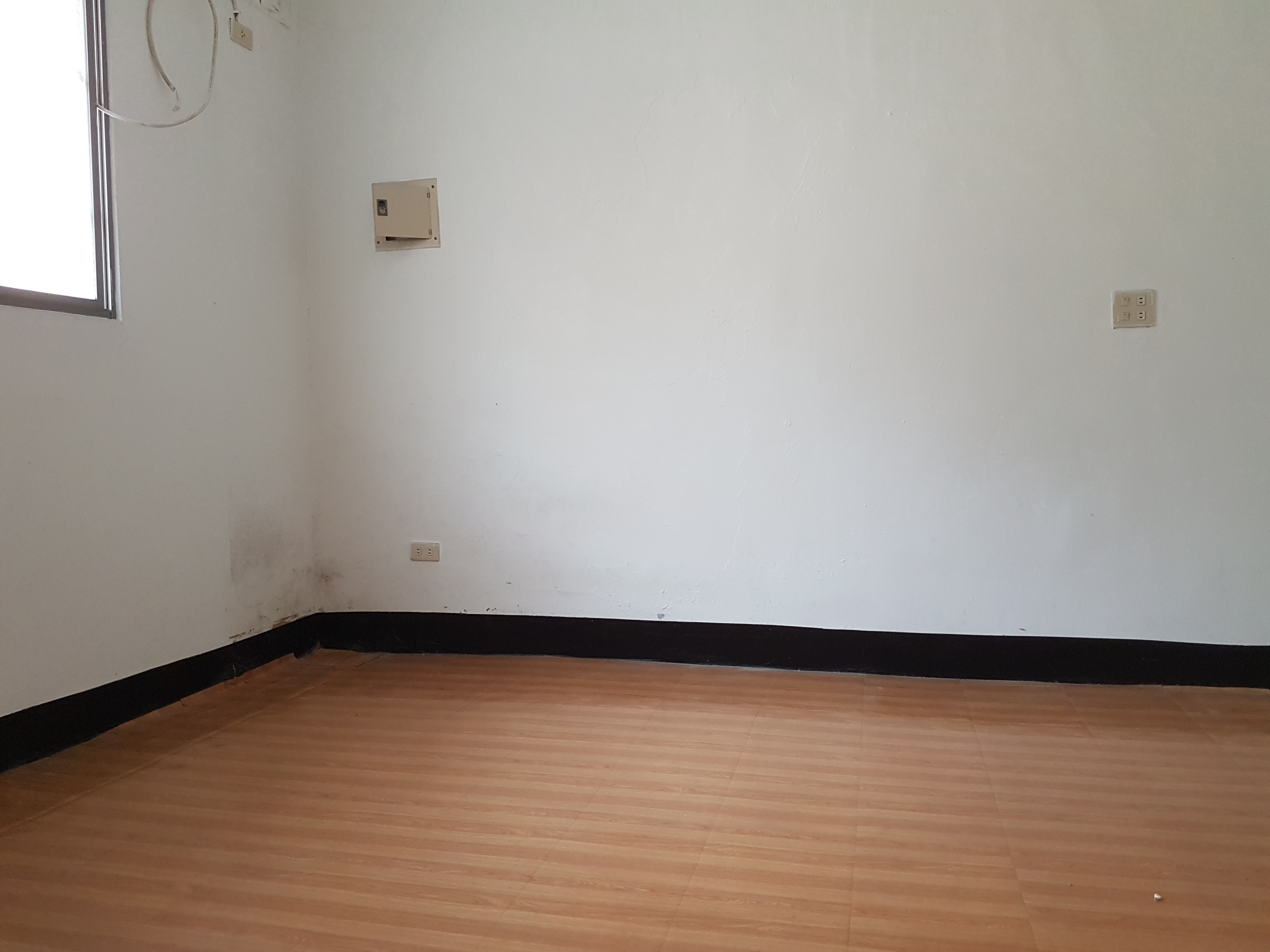 ＊～桃園後區　大原路~~桃園後站透天==土地總坪數：２１坪、總樓層：１~２樓、超大面寬、近桃鶯商圈～＊ - 20160829150255-454438515.jpg(圖)