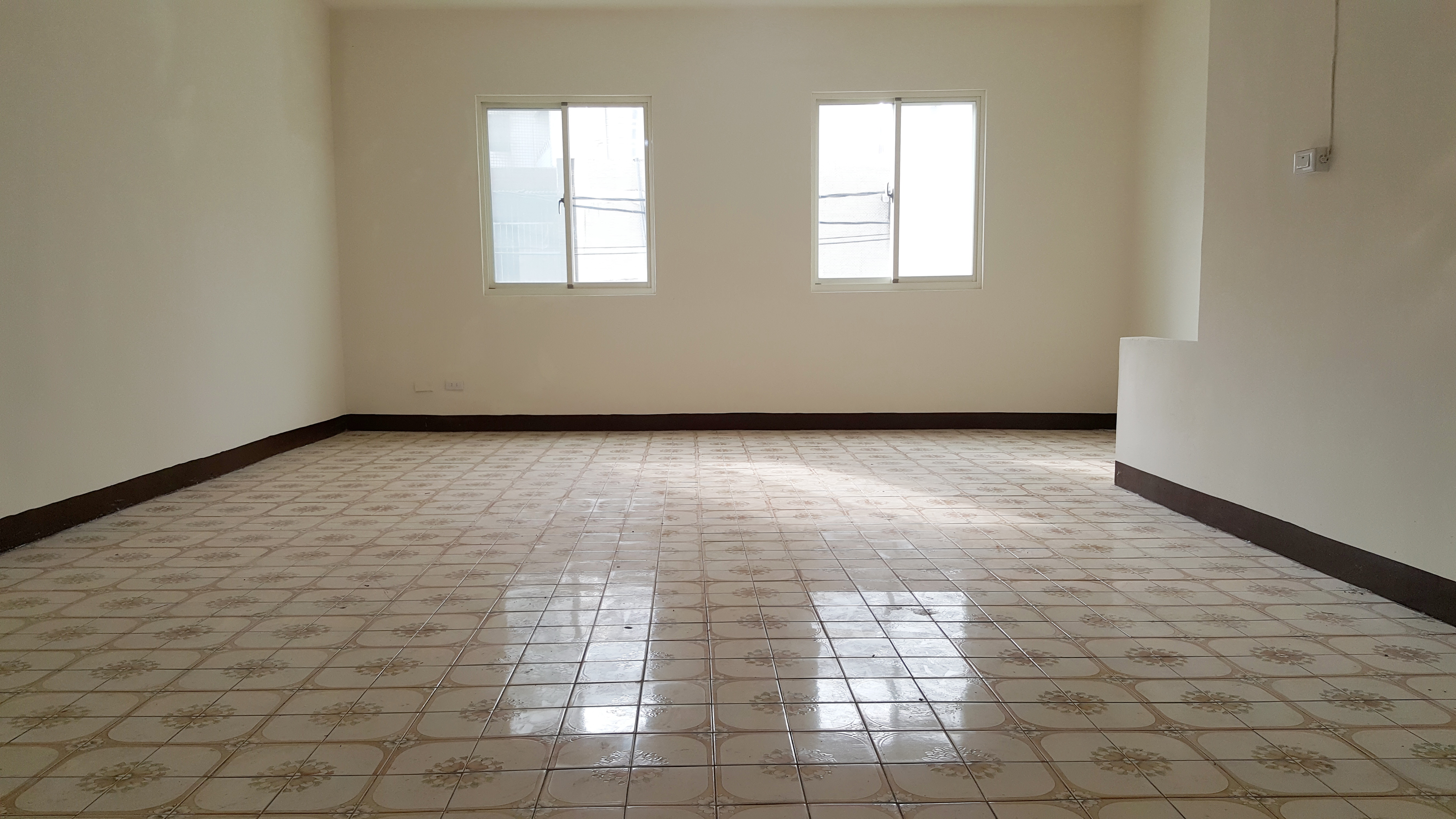 ＊～龍潭區　中興路~~中興路邊間透天==土地：２０坪、總樓層：１~２樓、８０４國軍桃園總醫院旁、交通便捷～＊ - 20161103131316-150239244.jpg(圖)