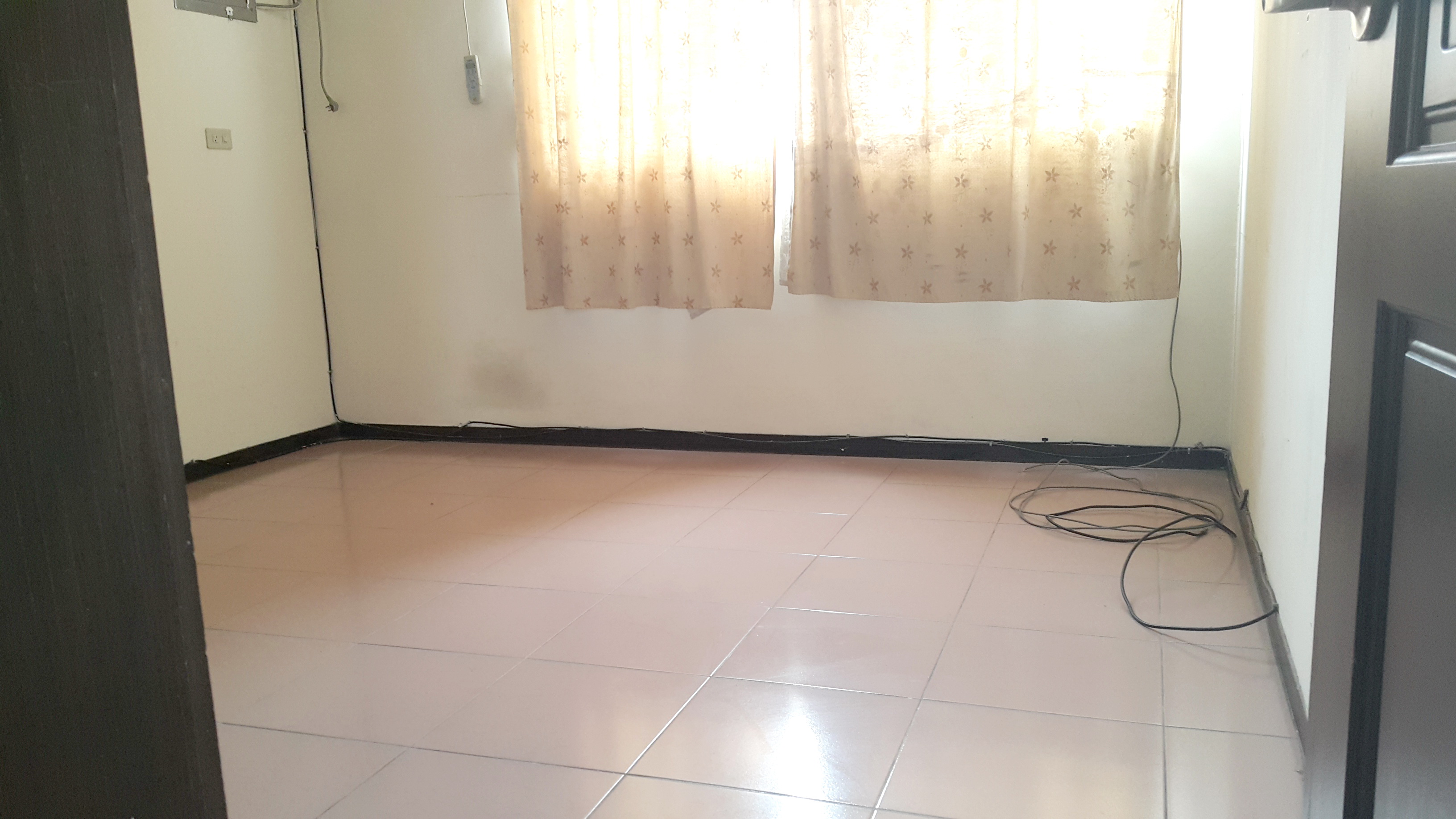 ＊～八德區　介壽路二段~~大潤發美透天==土地坪數：２２坪、總樓層：１-３樓、超大８米面寬～＊ - 20161206122907-998682245.jpg(圖)