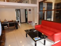 ＊～桃園區　榮華街~~桃園後站庭院電梯一樓==４２坪、超大後花院可使用、近鳳鳴重劃區～＊_圖片(2)