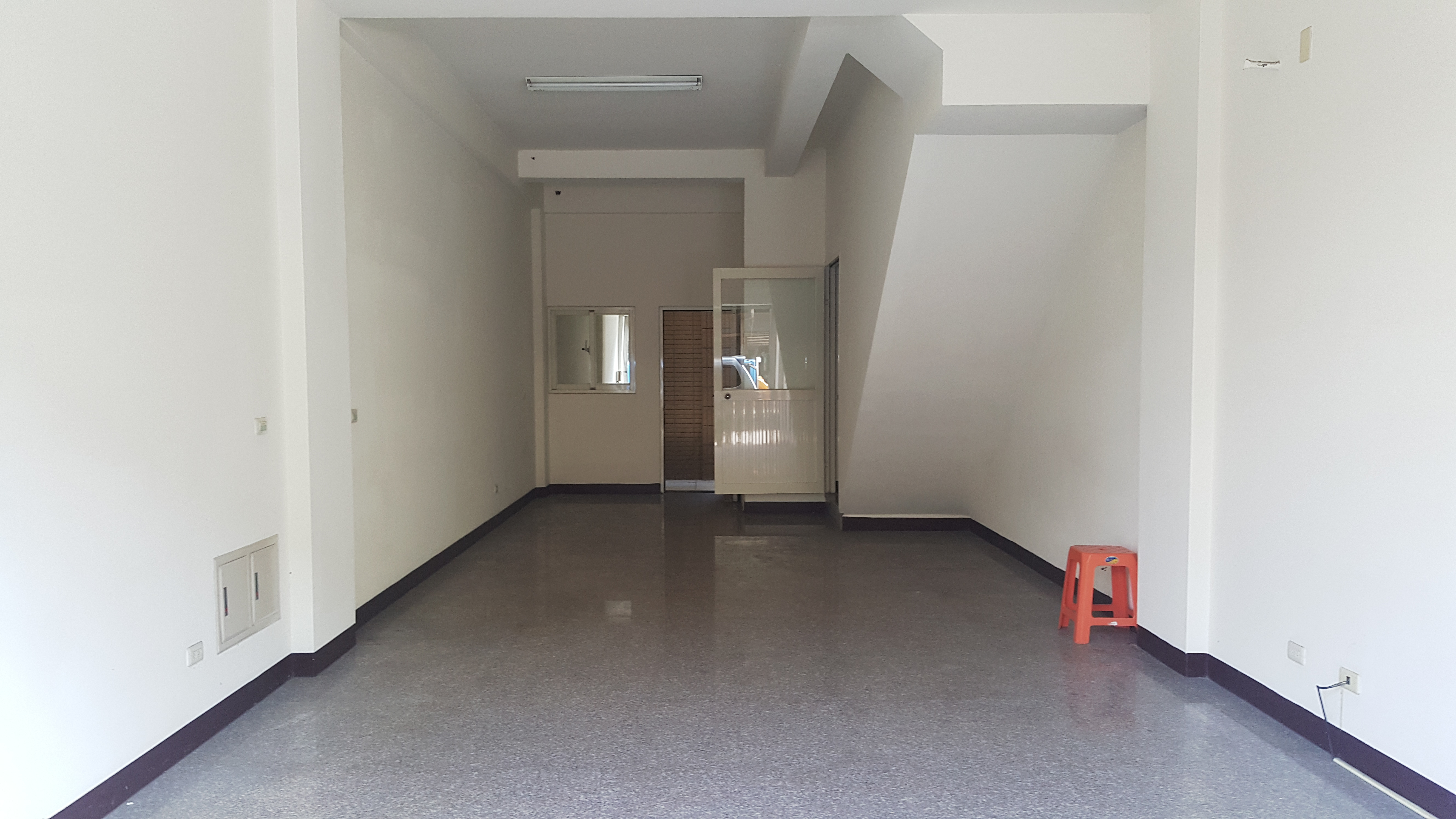 ＊～八德區　東勇街~~八德東勇市場透店==土地：２３坪、總樓層：１~４樓、臨路寬：８米路～＊ - 20170704154226-154417027.jpg(圖)