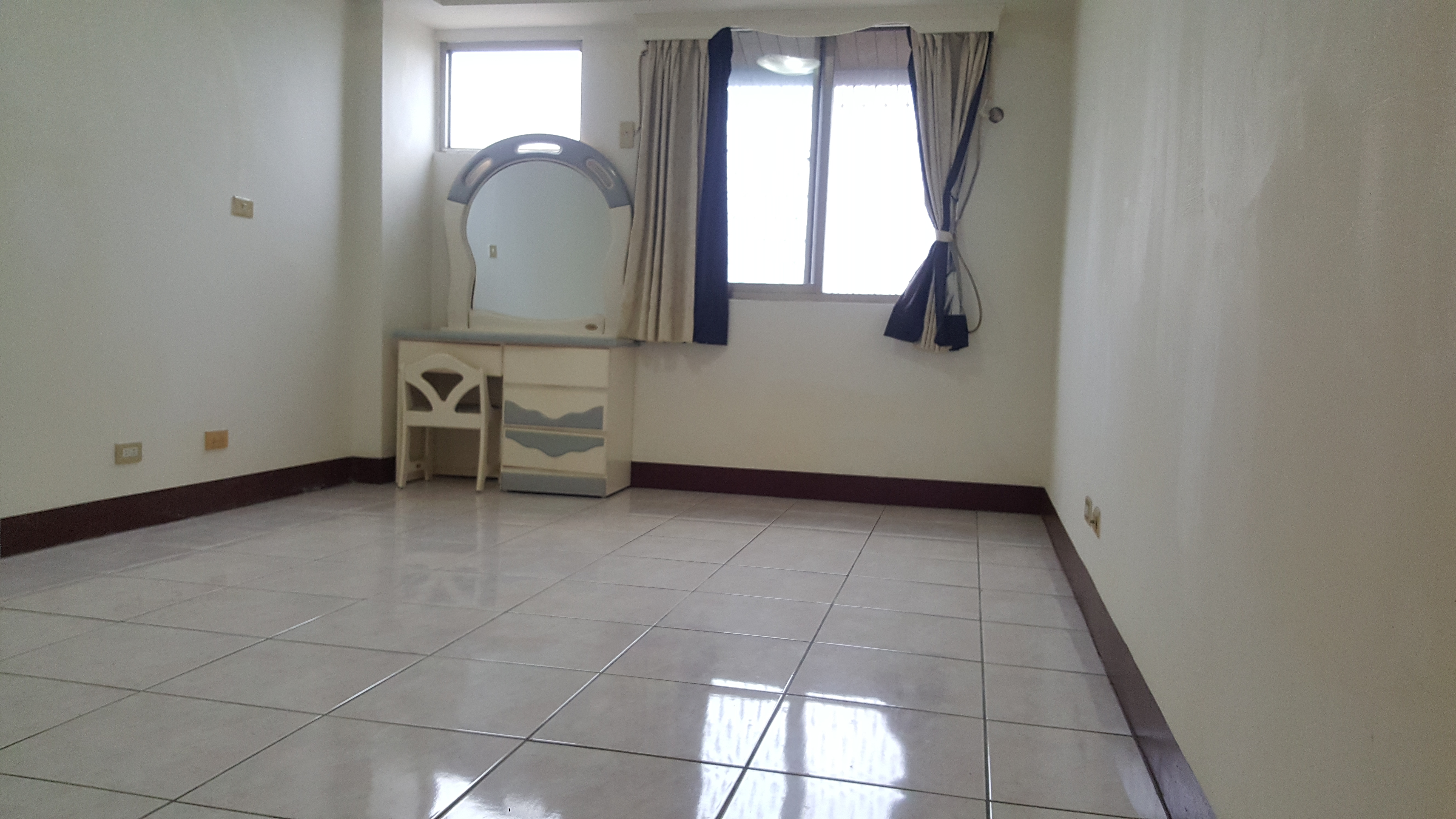 ＊～八德區　中山路~~八德重劃區旁３房車==總坪數：４５坪、前後陽台、近八德市公所重劃區、採光明亮～＊ - 20171226103209-255718543.jpg(圖)