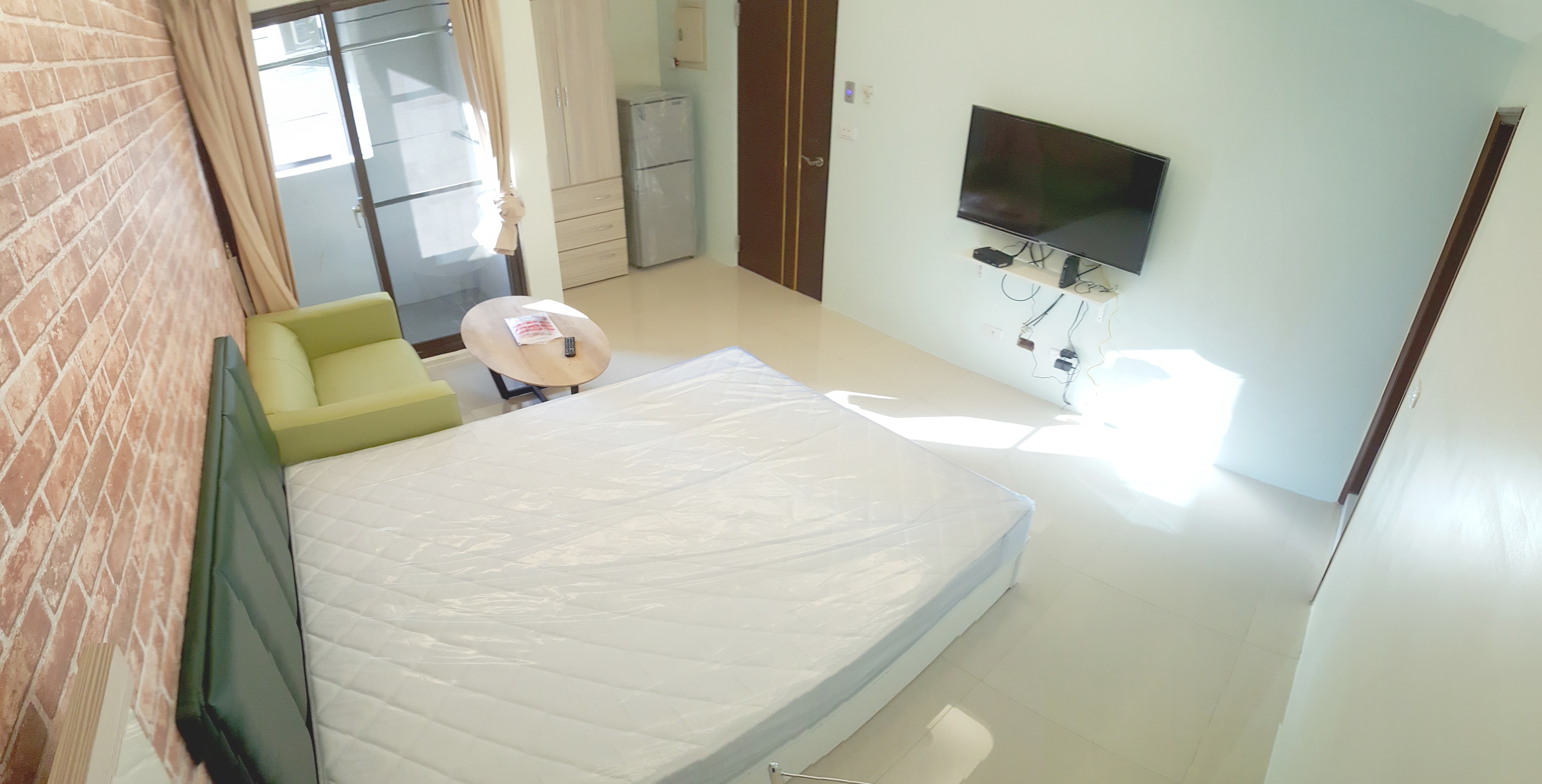 成功路一中街北屯路《電梯陽台別墅視景觀宅 - 20120408145357-303645.jpg(圖)