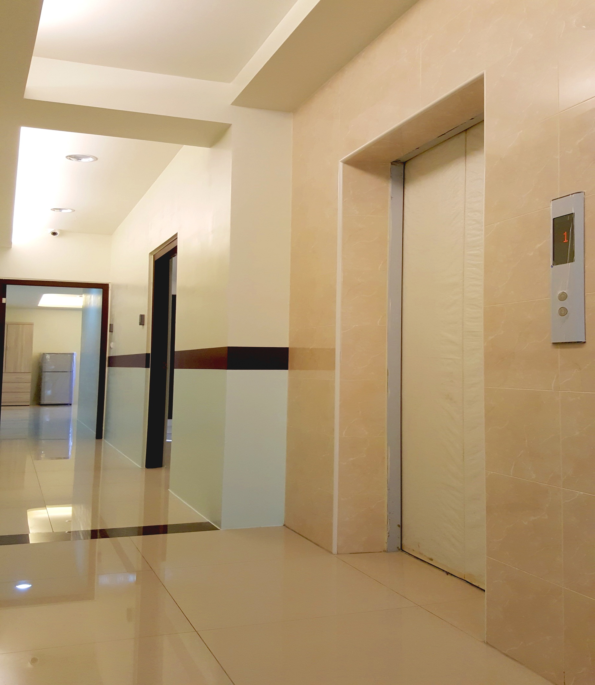 成功路一中街北屯路《電梯陽台別墅視景觀宅 - 20120408145357-312612.jpg(圖)