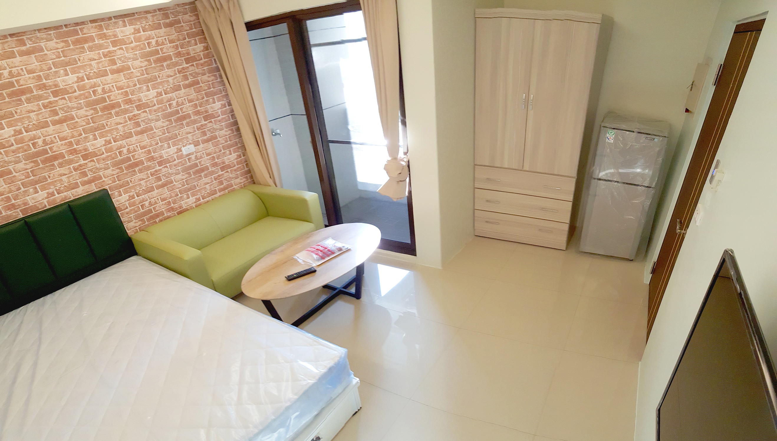 成功路一中街北屯路《電梯陽台別墅視景觀宅 - 20120408145357-318726.jpg(圖)