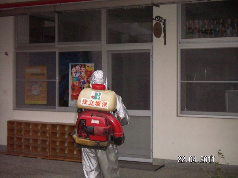 彰化清潔公司員林清潔中部優質專業清潔公司 - 20110211172417_677408031.JPG(圖)
