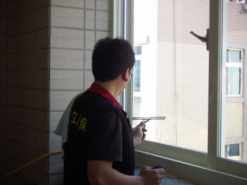 彰化清潔公司員林清潔中部優質專業清潔公司 - 20110211172417_677431390.JPG(圖)