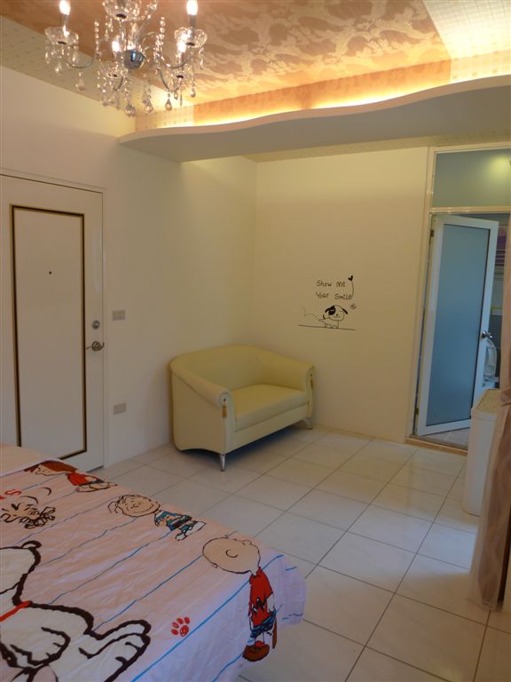 漂亮裝潢，家電全/管理員代收信件垃圾 - 20140722153823-411576845.JPG(圖)