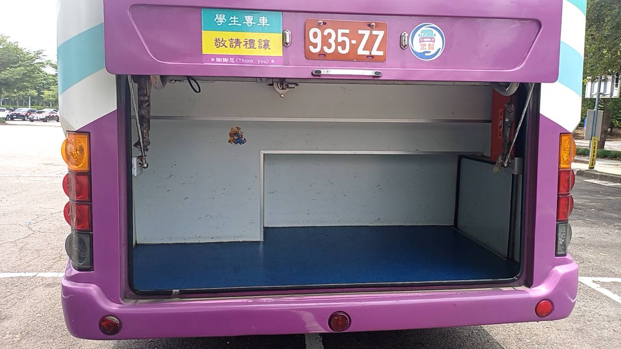 台中中巴接送-彰化中巴包車-小巴士接送-20人座-25人座-愛維仕旅遊巴士 - 20101127201823-987122793.jpg(圖)