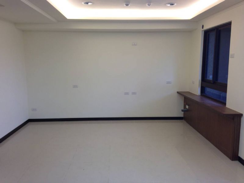 峰哲溫馨屋-0960-008-112 - 20130626095745_212330558.jpg(圖)