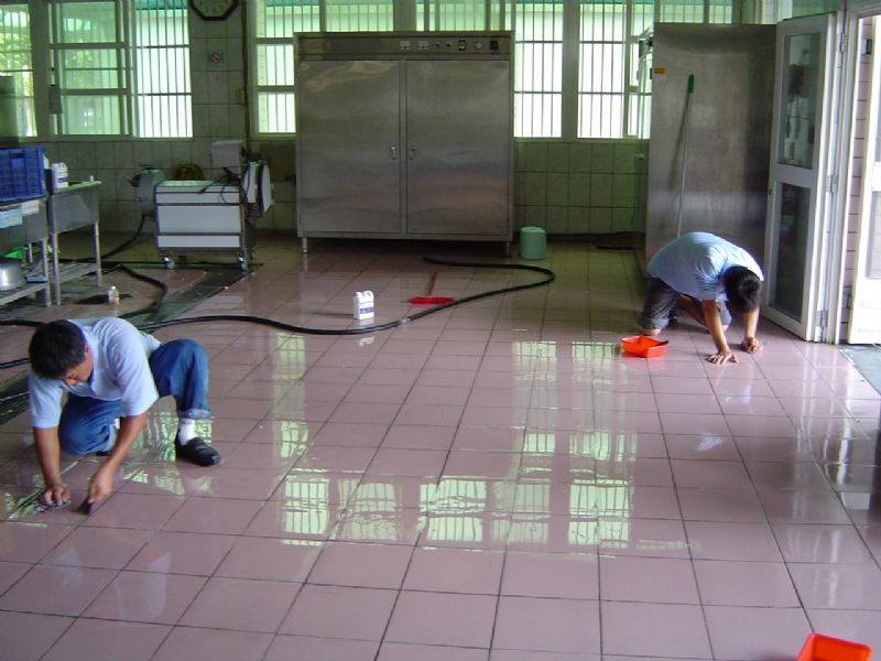 浴室防滑 止滑工程 防滑工程 一慶科技 - 20110923163827_768817515.JPG(圖)