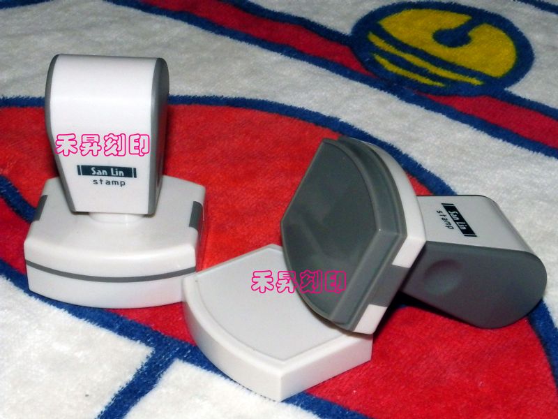 【禾昇二店】方形橡皮公司章（統一發票專用章、收據專用章）☆3.9*3.4公分電視型橡皮章-售價：90元.高雄歡迎面交☆有無褶存款及劃撥 - 20101229091523_612106718.jpg(圖)