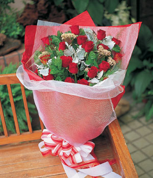 推薦 桃園縣花店 中壢市花店 桃園市花店 中壢花坊 花束 藝術花籃 盆景 盆栽 蝴蝶蘭 蘭花 盆花 - 20110615190526_138748938.jpg(圖)