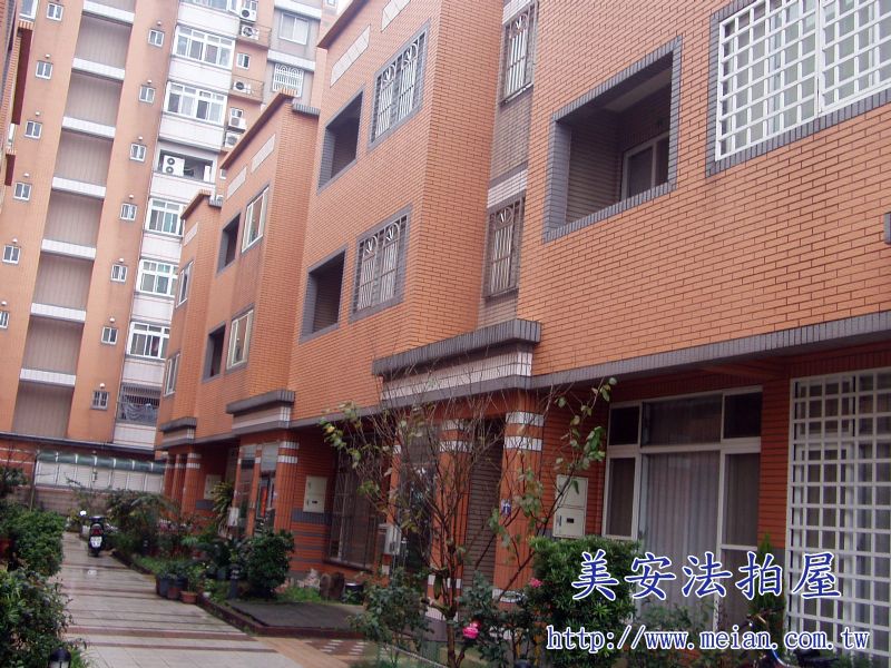 【美安法拍屋】楊梅 鵬程萬里社區別墅 - 20110315170802_181376453.jpg(圖)