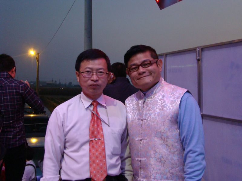 大衆  演藝、燈光、音響公司 - 20110503135408_403931656.JPG(圖)