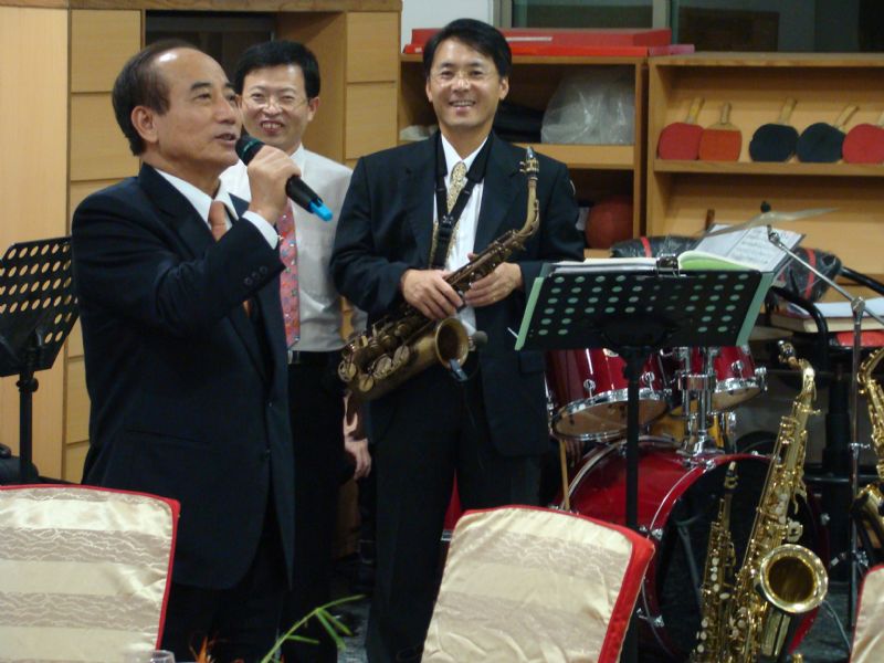 大衆  演藝、燈光、音響公司 - 20110503135408_404096531.JPG(圖)