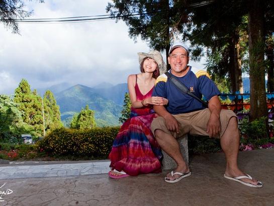 台灣 阿里山 日月潭 墾丁 高雄 台南  旅遊包車 機場接送 - 20110625172405_995604114.jpg(圖)