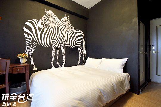 逢甲住宿促銷677元.逢甲日租.台中逢甲夜市.台中日租.逢甲日租套房  - 20110810225400_991831296.JPG(圖)