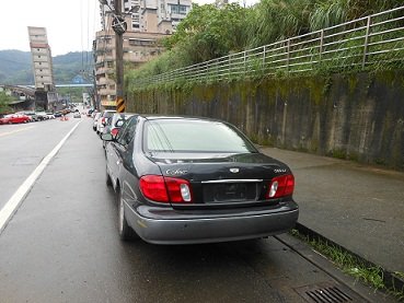 2000 Nissan 日產(雪飛柔) Cefiro A33天窗 . 自售6萬8 洽0983-909-909 - 20130415021757_963542511.jpg(圖)