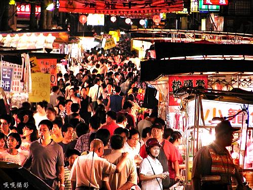 ☆屏東縣最強ㄉ夜市.星期三.星期六.東港夜市入口第三個位子.面14~16呎.深40呎.(位子漂亮.後面可停車)適合各大百貨與小吃 - 20120516213856_177693765.jpg(圖)