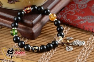 客製化施華洛世奇水鑽酒瓶雕刻情人節特惠 - 20140728110030-516503162.jpg(圖)