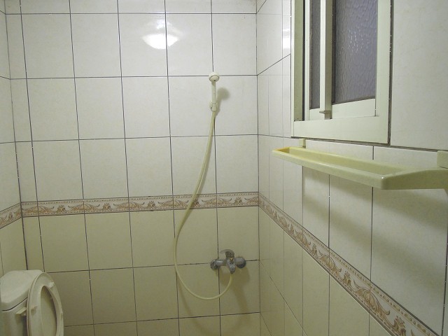 中壢中原套房特價3200   0912146144李先生 - 20121226132211_227094177.jpg(圖)