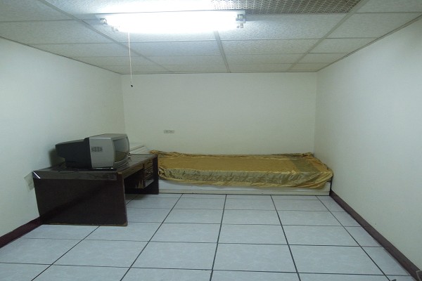 套房出租只要三千!! - 20130426151921_917669319.jpg(圖)