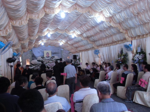 0800060789收購批發價0912816714買賣慈恩園祥雲觀金寶山關渡龍園仁慈寺骨灰位牌位骨甕位墓地今生普羅國寶生前契約撿骨骨灰罐禮儀三萬聯合公祭低價禮儀包辦服務宜蘭基隆台北新北桃園新竹苗栗台中 - 20140706183124-648163355.JPG(圖)