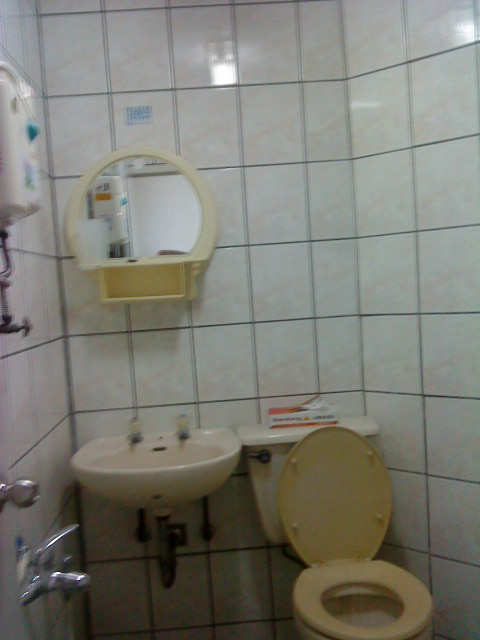  (半年繳及年繳即享有優惠)!! 中壢市中原大學附近套房出租 請洽0915958728 (小劉) - 20121202165337_556462209.JPG(圖)