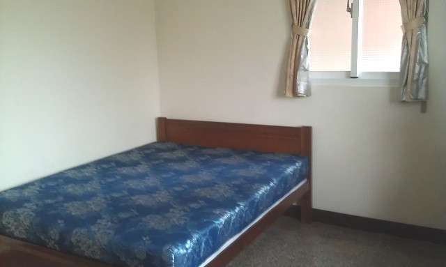 中壢南亞學區套房 對外窗可直視園區操場!  另有一間5000套房    劉先生0915958728 - 20130219170457_264876566.jpg(圖)