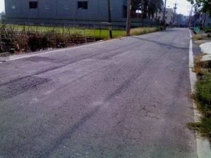 高雄岡山500坪廠房出售-有三相電~雙天車及辦公室~大車好出入!!物超所值~ - 20121203150240_518197609.jpg(圖)