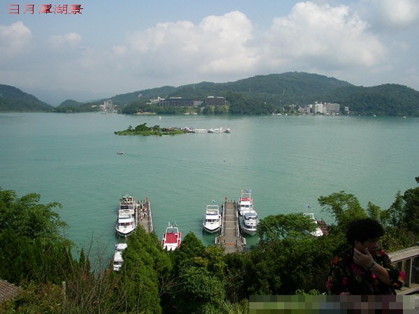 《時尚玩家》包車旅遊~服務好！快樂出門~沒煩惱！時尚玩家帶您任意遨遊。 - 20121224204528_353674843.jpg(圖)