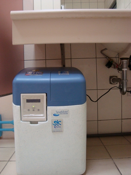 美國Erie 微電腦全自動軟水機-淨水設備EE550 - 20130805113801-558047831.JPG(圖)