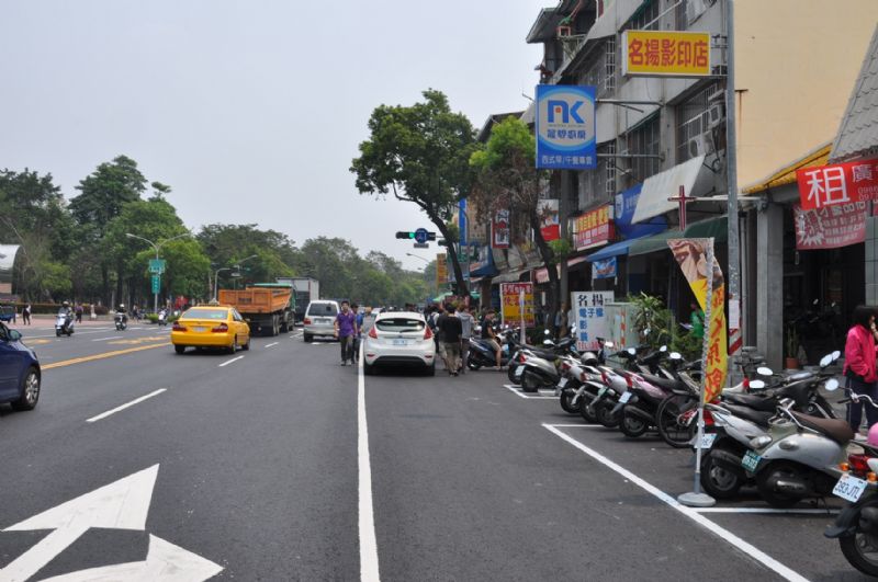 廣告看板出租 - 20130409211535_518289712.JPG(圖)