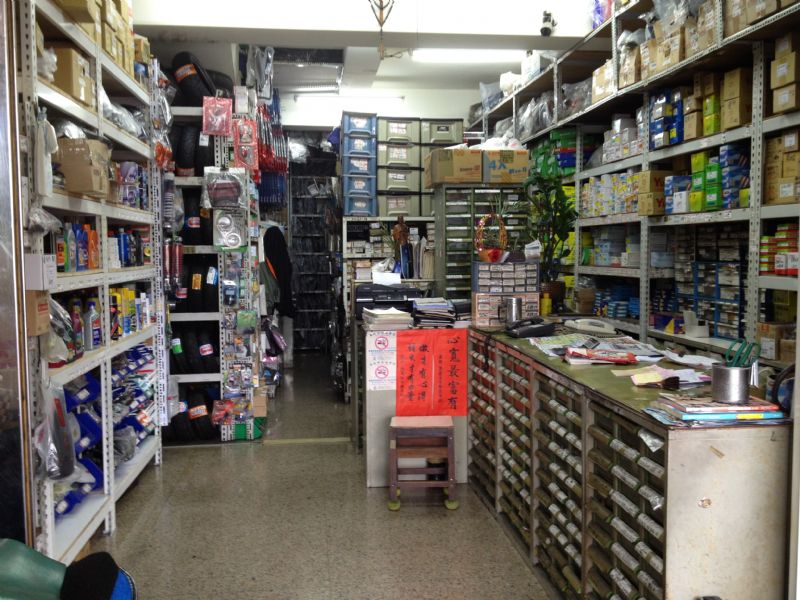 台南萬益機車精品材料行 - 20130503092440_546211424.JPG(圖)