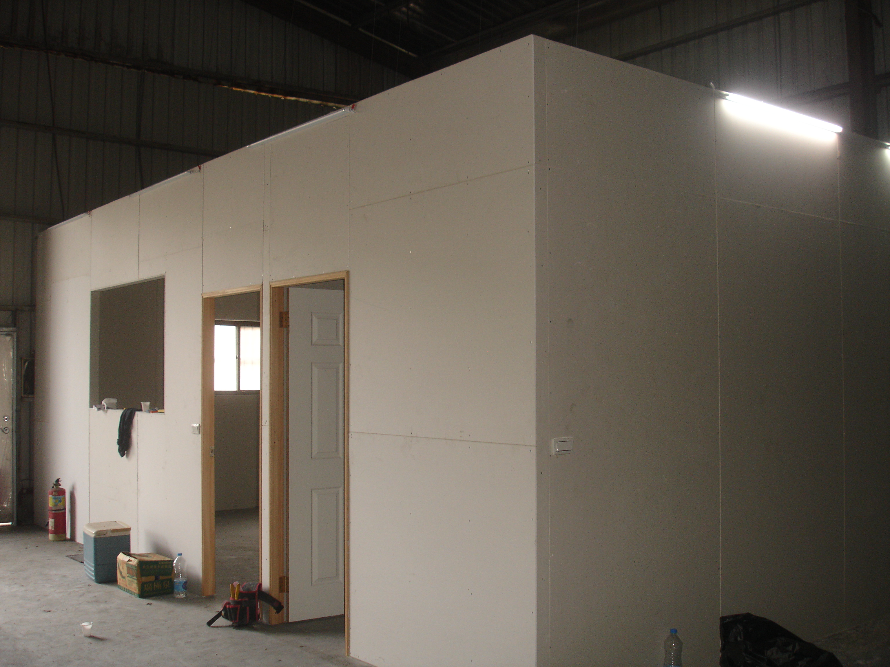 建家 室內裝修工程 居家 店面 廠房 輕隔間 1600元 輕鋼架 天花板 580元 20坪以上 - 20130620164019-425439265.JPG(圖)