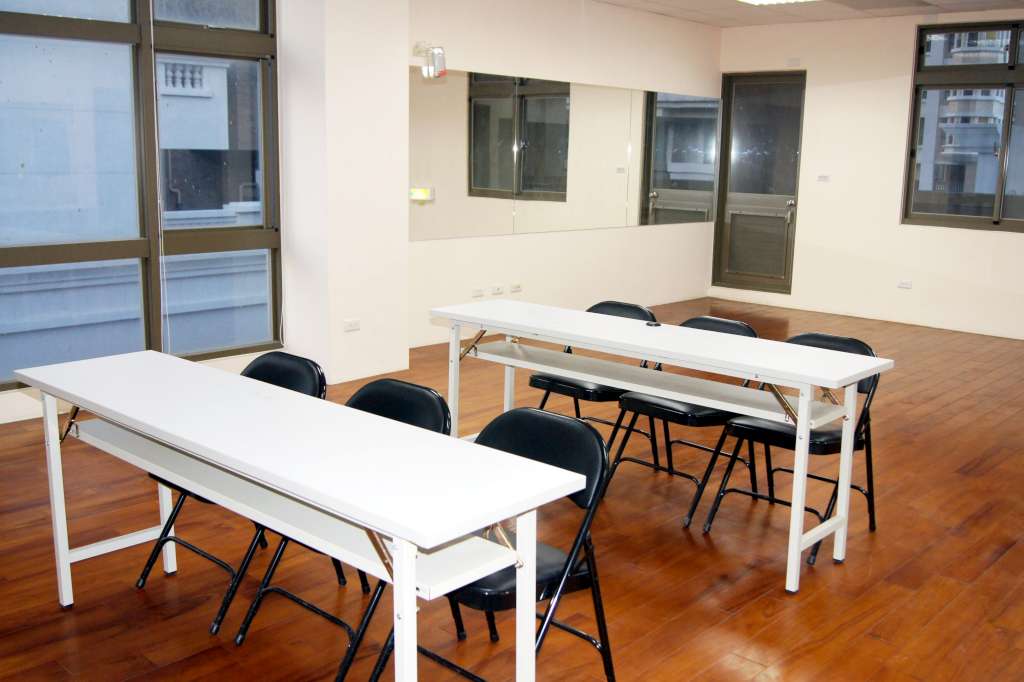 尋找新竹竹北會議空間或活動空間嗎？近新竹高鐵V-SPACE空間出租中 - 20141202140135-500271004.jpg(圖)