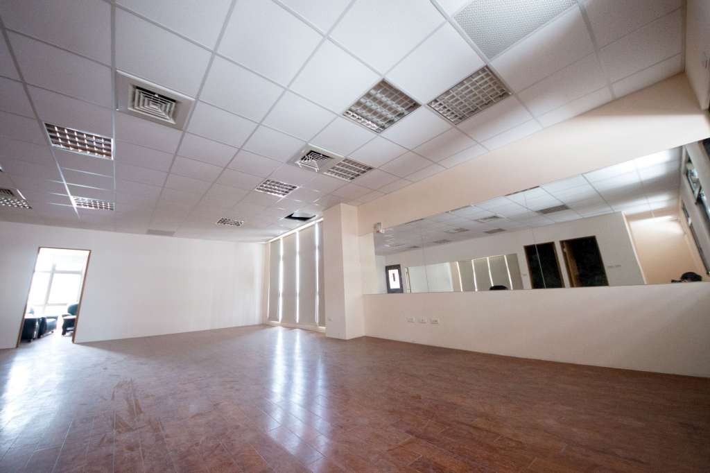 尋找新竹竹北會議空間或活動空間嗎？近新竹高鐵V-SPACE空間出租中 - 20141202140135-500285837.jpg(圖)