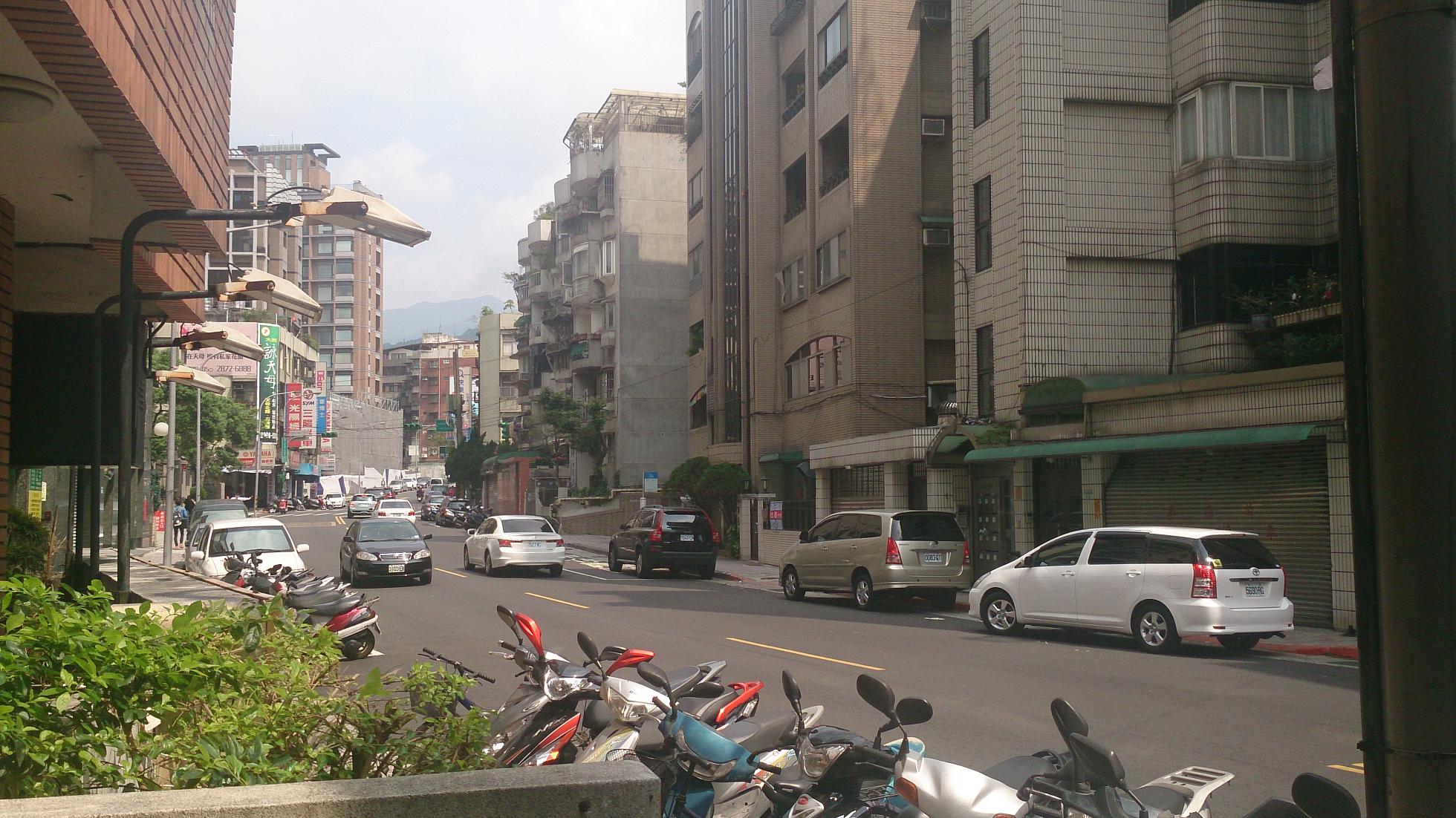 天母南路金店面 - 20140412153718-288574747.JPG(圖)