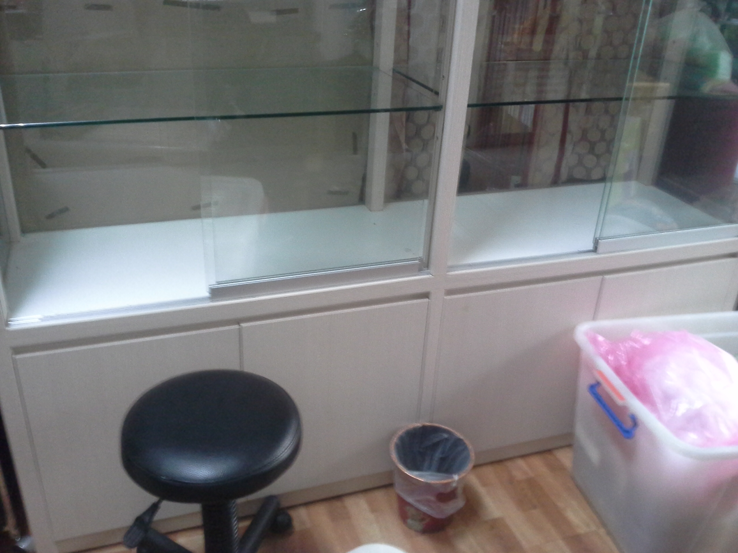 要移民，需要的朋友，只要您敢出價，我就賣喔 Line::changmeifeng68，你出價，我就賣， - 20151011134323-542706400.jpg(圖)