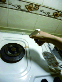 超勁量-廚房油污清潔~料無色無味不刺激.除油解膩超安心_圖片(1)
